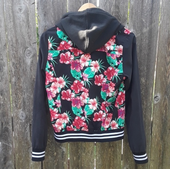 Women's EMPYRE Flower Bomber Jacket - Picture 5 of 5